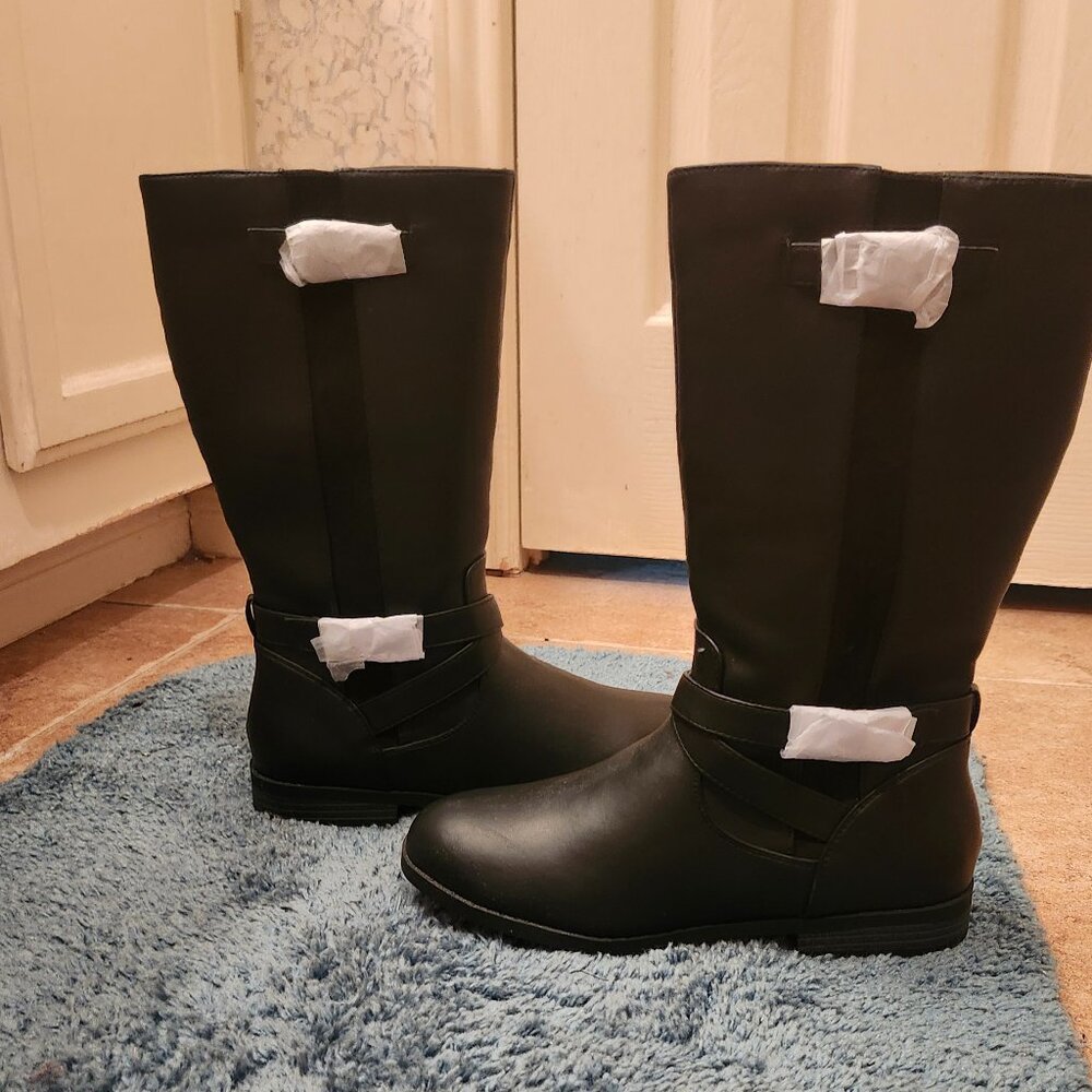 Black boots